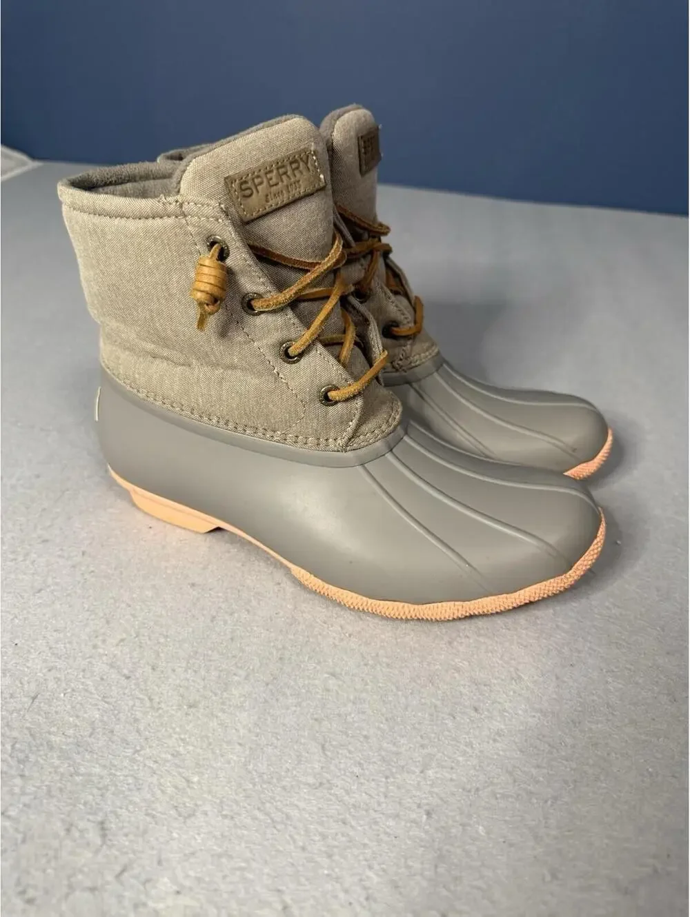 Sperry Saltwater Canvas Duck Boots Womens‎ 8 Grey Tan Coral STS85226 Waterproof